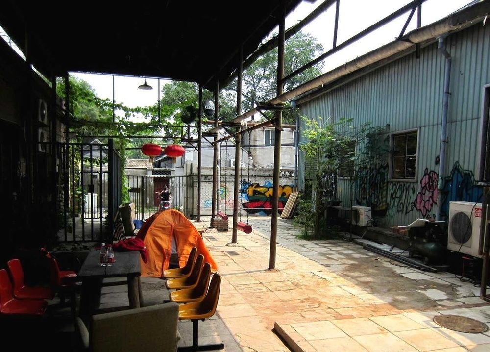 P.Loft Youth Hostel Peking Exteriör bild